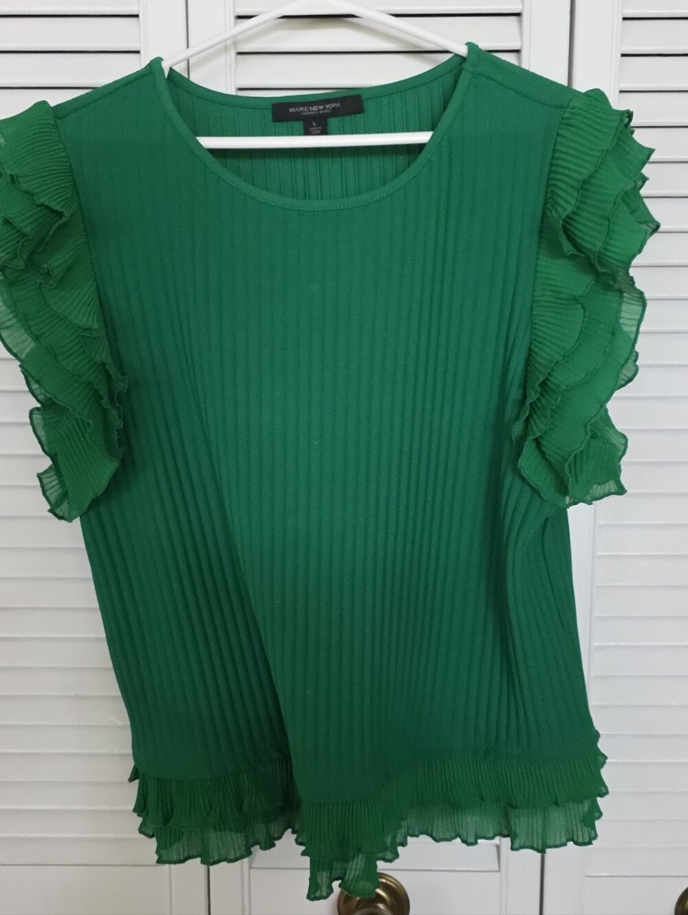 Marc New York Emerald Green Pleated Ruffle Sleeve Top